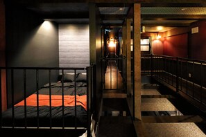 House - THE BEEHIVE AIOI (Otaru)