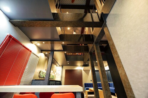 客室内のダイニングエリア