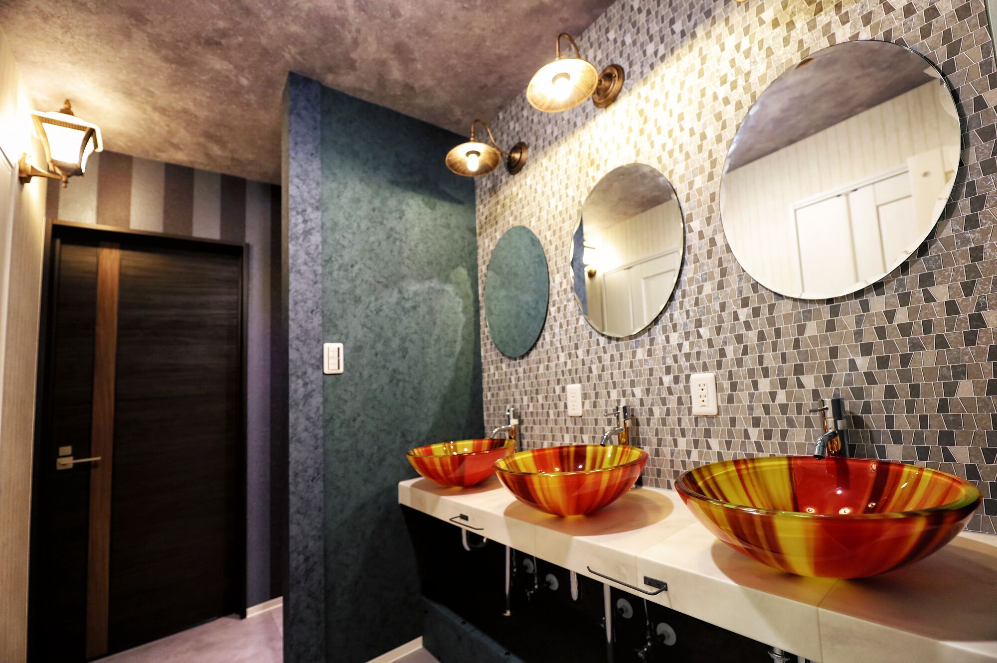 House | Bathroom