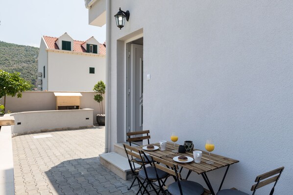 Apartment (Superior Two-Bedroom Apt) | Terrace/patio - Apartments Siblings - New (Dubrovnik)