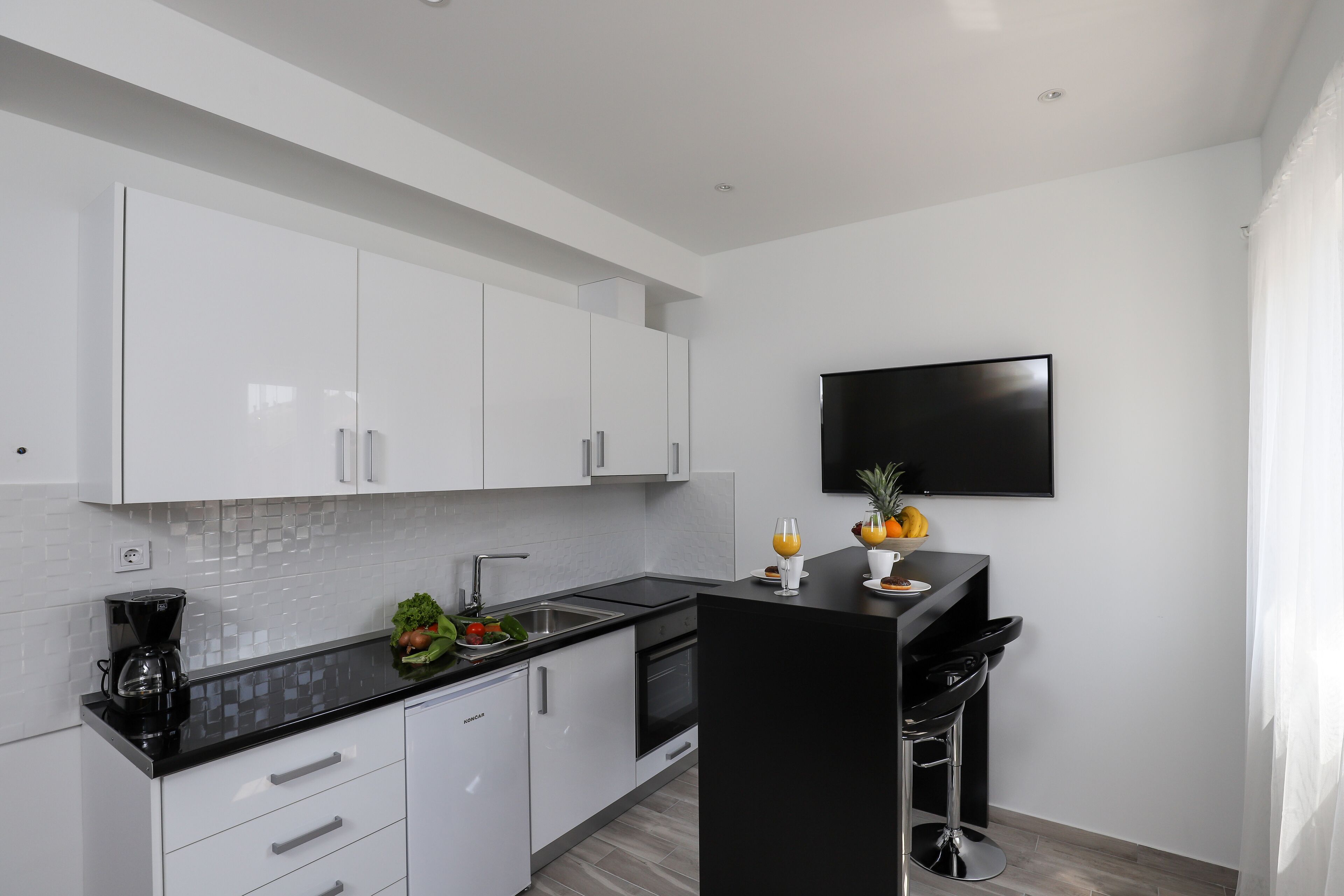 公寓 (Standard One-Bedroom Apt) | 私人廚房 | 電冰箱