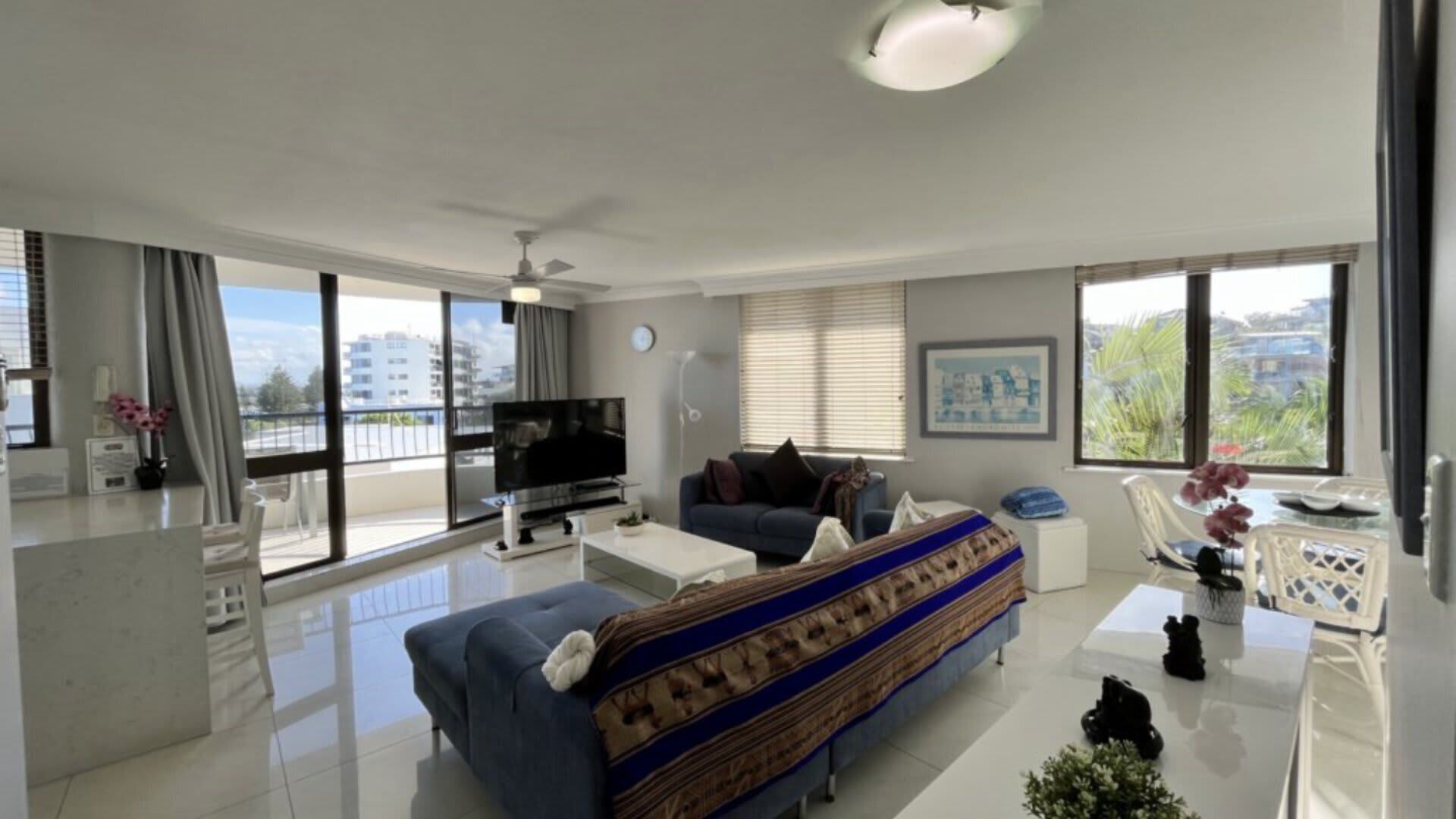 Smart TV, DVD player