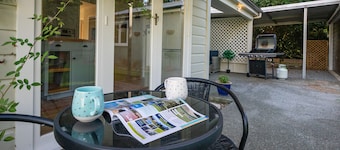 Hop, Skip and Jump to the Lake - Te Anau House