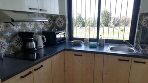 茶具/咖啡用具、冰箱、微波炉、烤箱