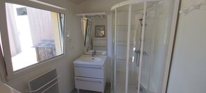 Shower, toilet paper