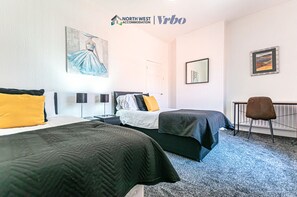 3 bedrooms, desk, iron/ironing board, WiFi