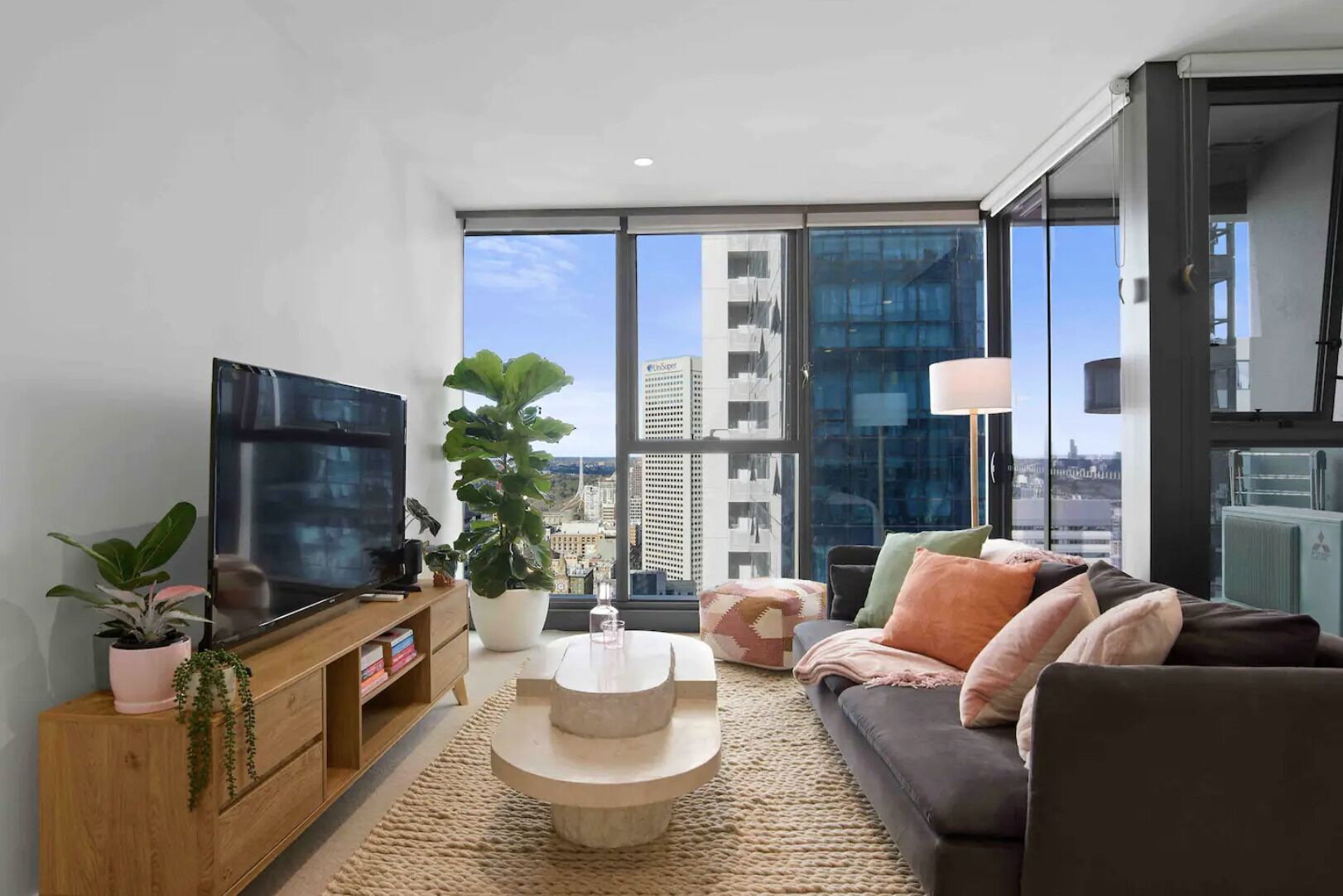 Lovely 1bdr Apartment with Stunning City Views