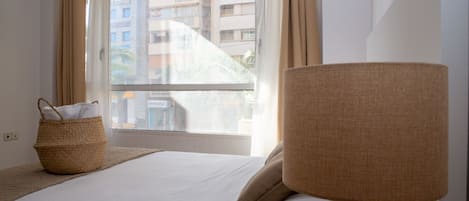 Panoramic Room | Memory-foam beds, desk, laptop workspace, free WiFi