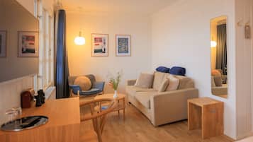 Juniorsuite med terasse | In-room safe, free WiFi, bed sheets