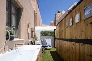 Outdoor spabad
