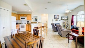 Interior - Colony Club U7 by Gold Star Vacation Rentals (Gulf Shores)