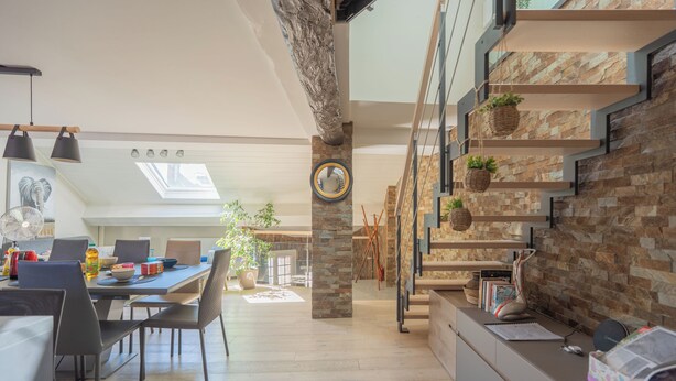 Interior - Modern duplex loft in the heart of Annecy's old town for 10 people (annecy)