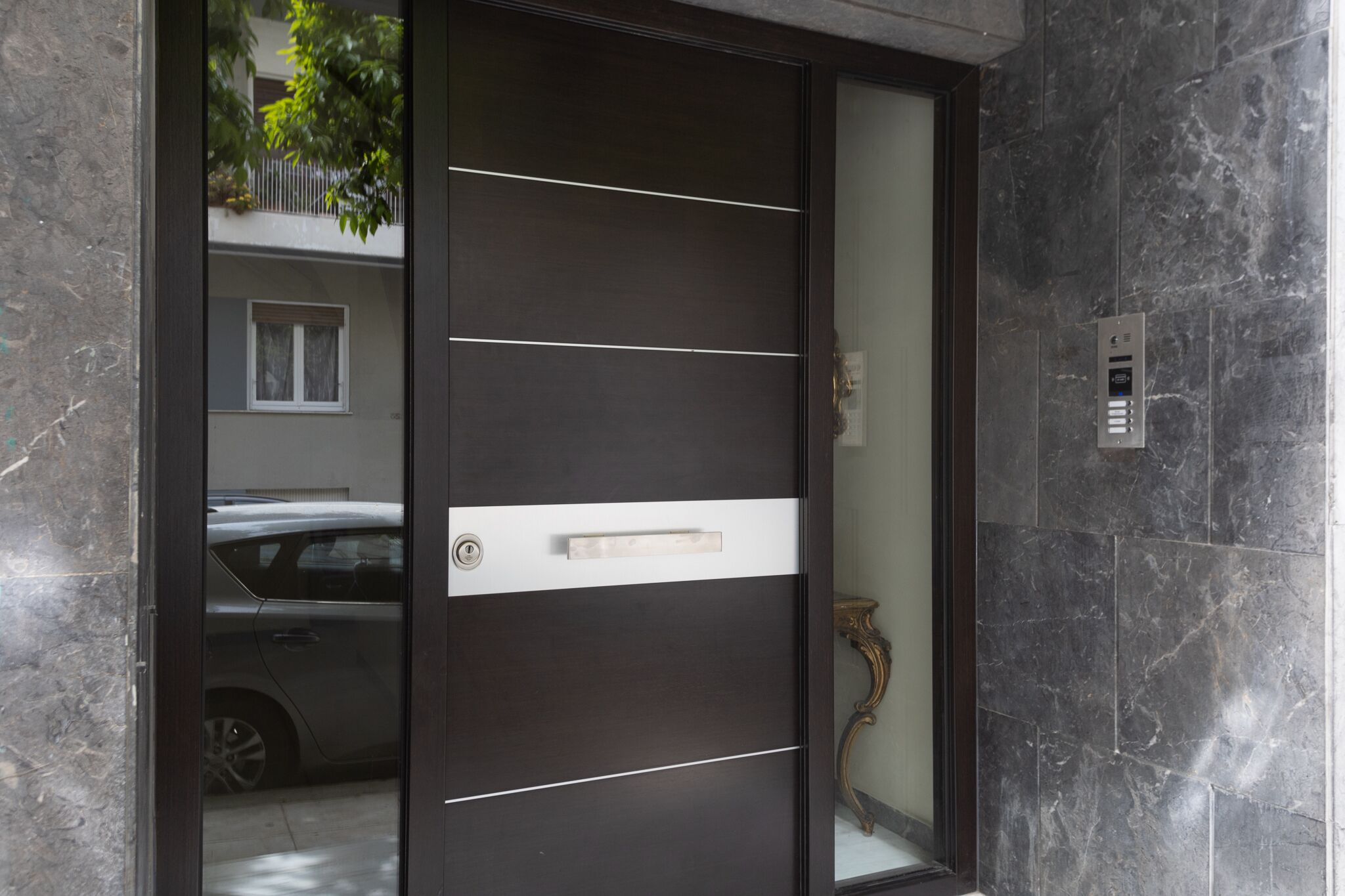 تفاصيل الفندق من الخارج