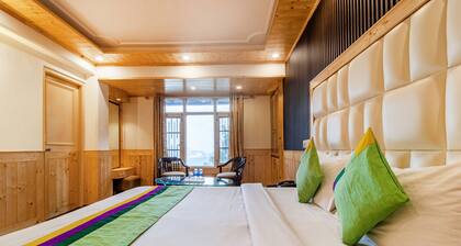 Treebo Greenland,Near Mall Road