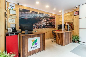 Reception - Treebo Greenland,Near Mall Road (Shimla)