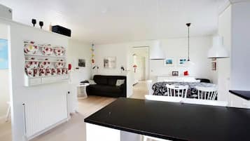 Standard Apartment | Dining room
