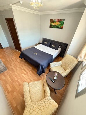 Double Oda | Wi-Fi de cortesia, roupa de cama