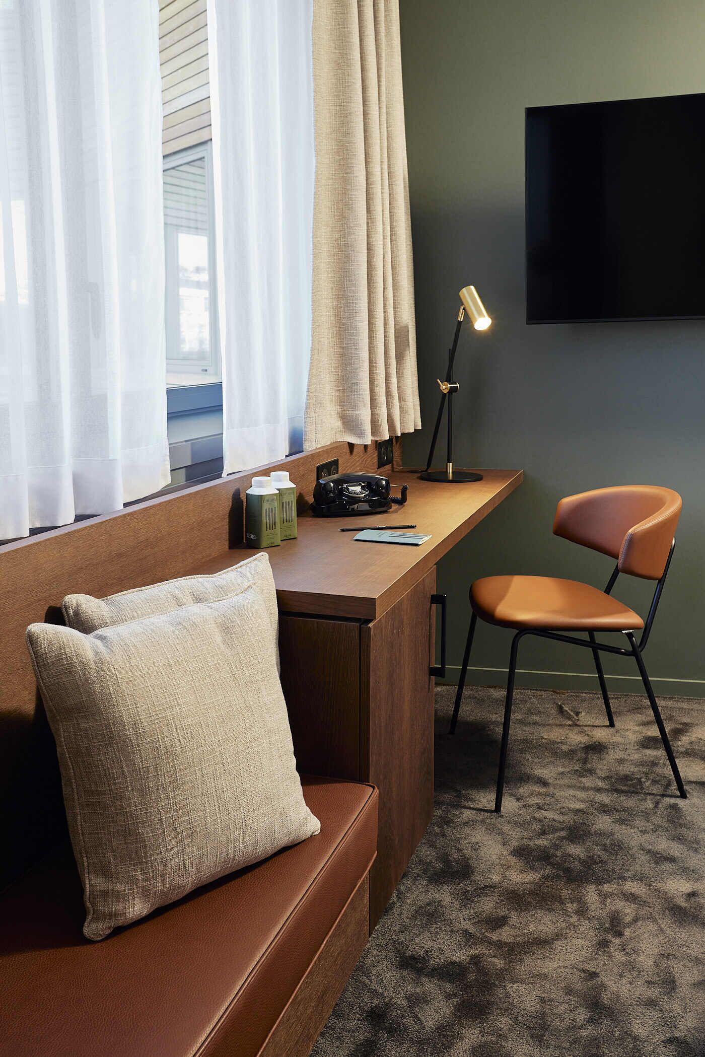 Photo - Le Bellune Paris