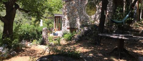 Enceinte de lâhĂ©bergement