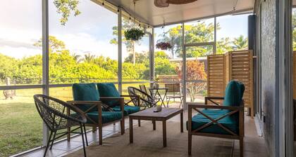 Quintessential FL Home Bursting with Color