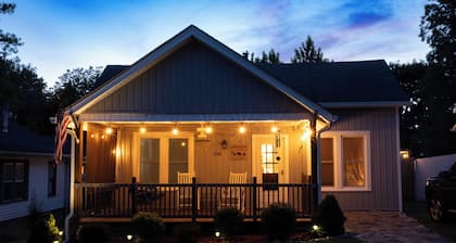 Etowah's Cottage - dog friendly, king beds, hiking, rafting, motorcycles