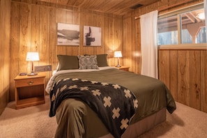 4 bedrooms, free WiFi, bed sheets - Lux's Lair - Classic Chalet in Big Trees Village (Camp Connell)