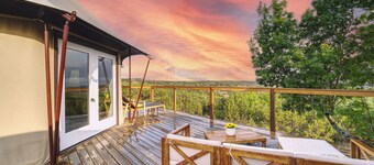 Premium Suite 4 - Safari Tent - Outdoor Soaking Tub