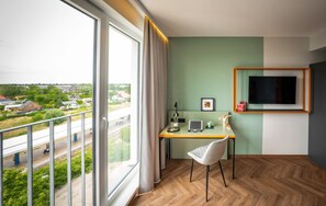 Desk, free WiFi, bed sheets