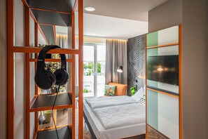 Quarto casal empresarial | Escrivaninha, Wi-Fi de cortesia, roupa de cama
