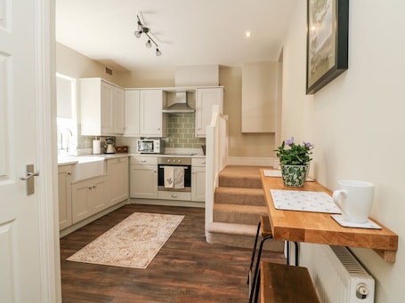 Fridge, dishwasher, electric kettle, toaster