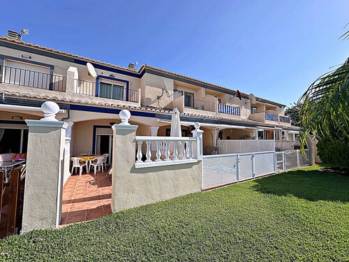 Elegant terraced house in a fantastic south position in Els Poblets