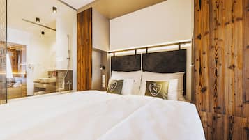 2 camere, biancheria da letto ipoallergenica, una cassaforte in camera