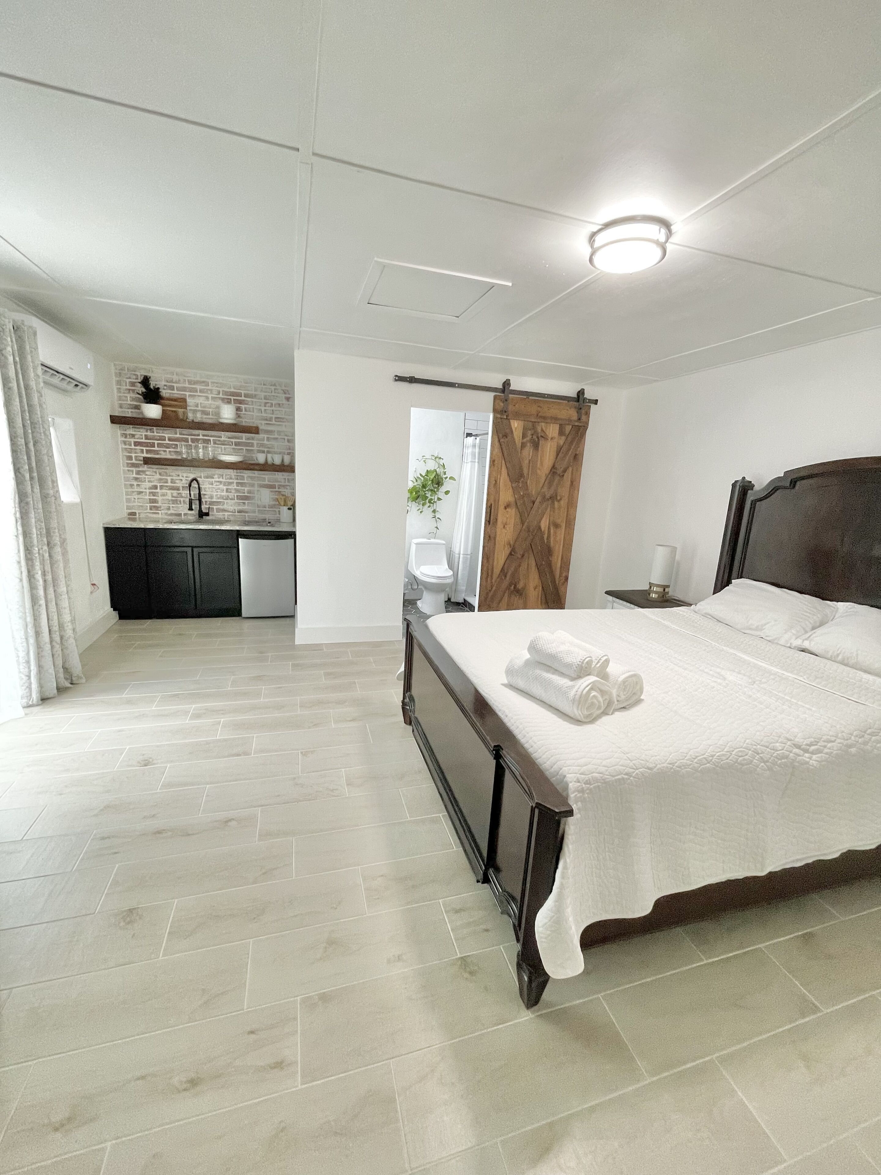 1 soverom, strykejern/-brett, reiseseng for barn og wi-fi (inkludert)