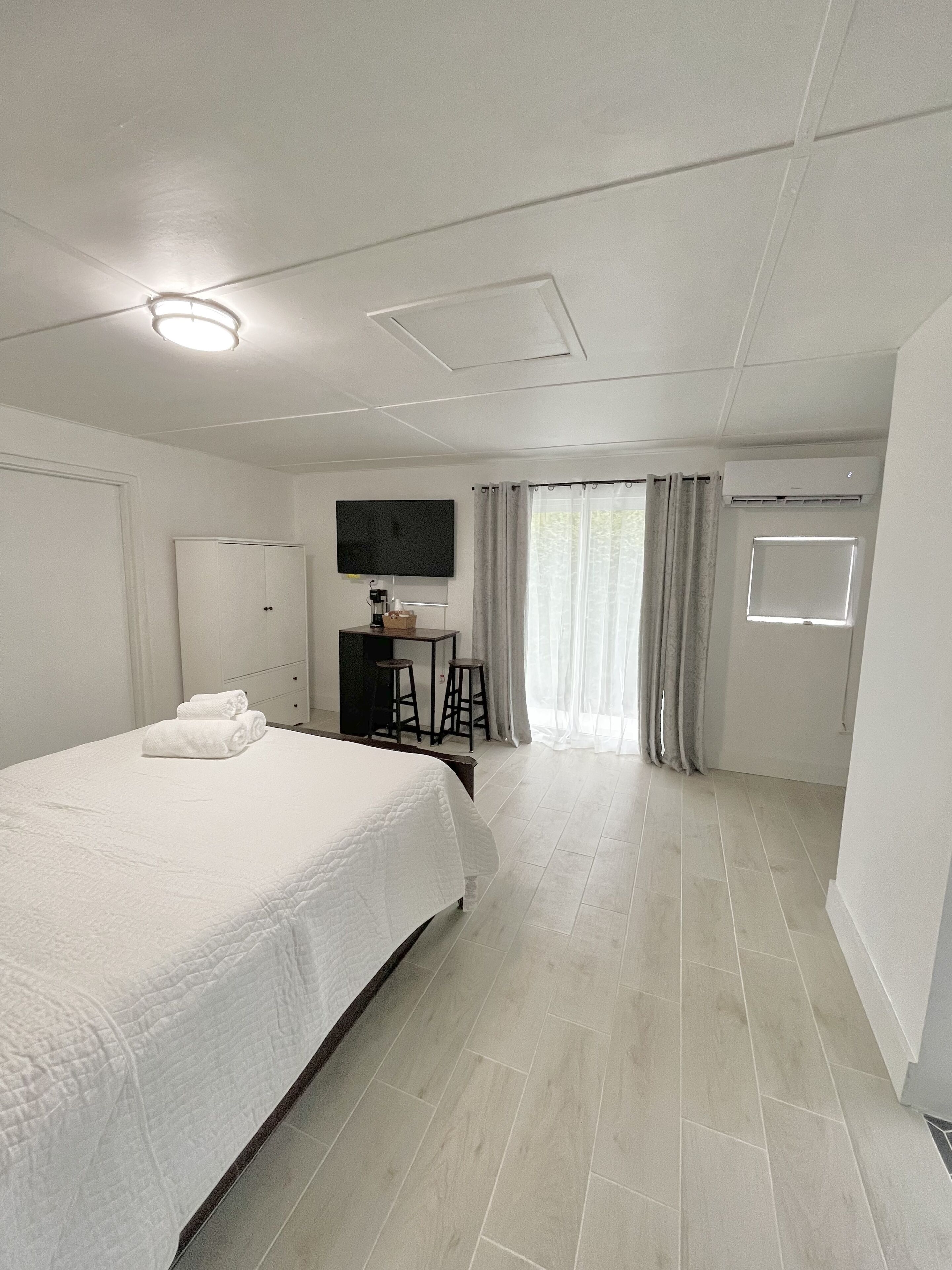 1 makuuhuone, silitysrauta/-lauta, vauvan matkasänky, ilmainen Wi-Fi