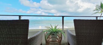 "True Oceanfront" Beauty, located in Luquillo! #KIOKOS#EL YUNQUE#GETAWAY#LIFE!!!