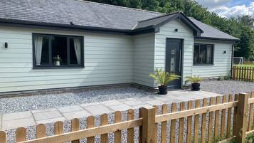 Panoramic Bungalow, Private Bathroom, Courtyard View | Exterior