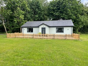 Panoramic-Bungalow, eigenes Bad, Blick auf den Innenhof | Aussenbereich