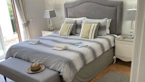 Unclassified image, 5 of 10, button - Stunning 2-bed Apartment in Faro (Loulé)