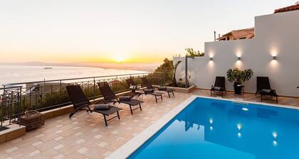 Aigli Luxury Villa - Panoramic Seaview Retreat