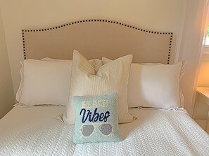 4 bedrooms, WiFi, bed sheets