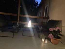 Classic-værelse med dobbeltseng eller 2 enkeltsenge | Terrasse/gårdhave