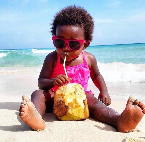 Beach nearby - Studio Bungalow - Pool & Tennis Courts (Greenwich Park)