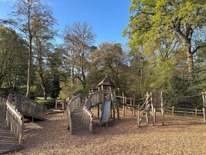 Children's play area - outdoor - Sandy Balls  Holiday Village (Fordingbridge)