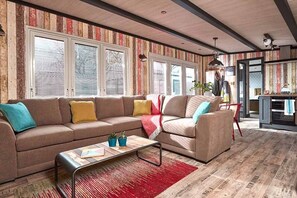 TriBeCa with Hot Tub 7 (5+2) | Vardagsrum | Platt-tv