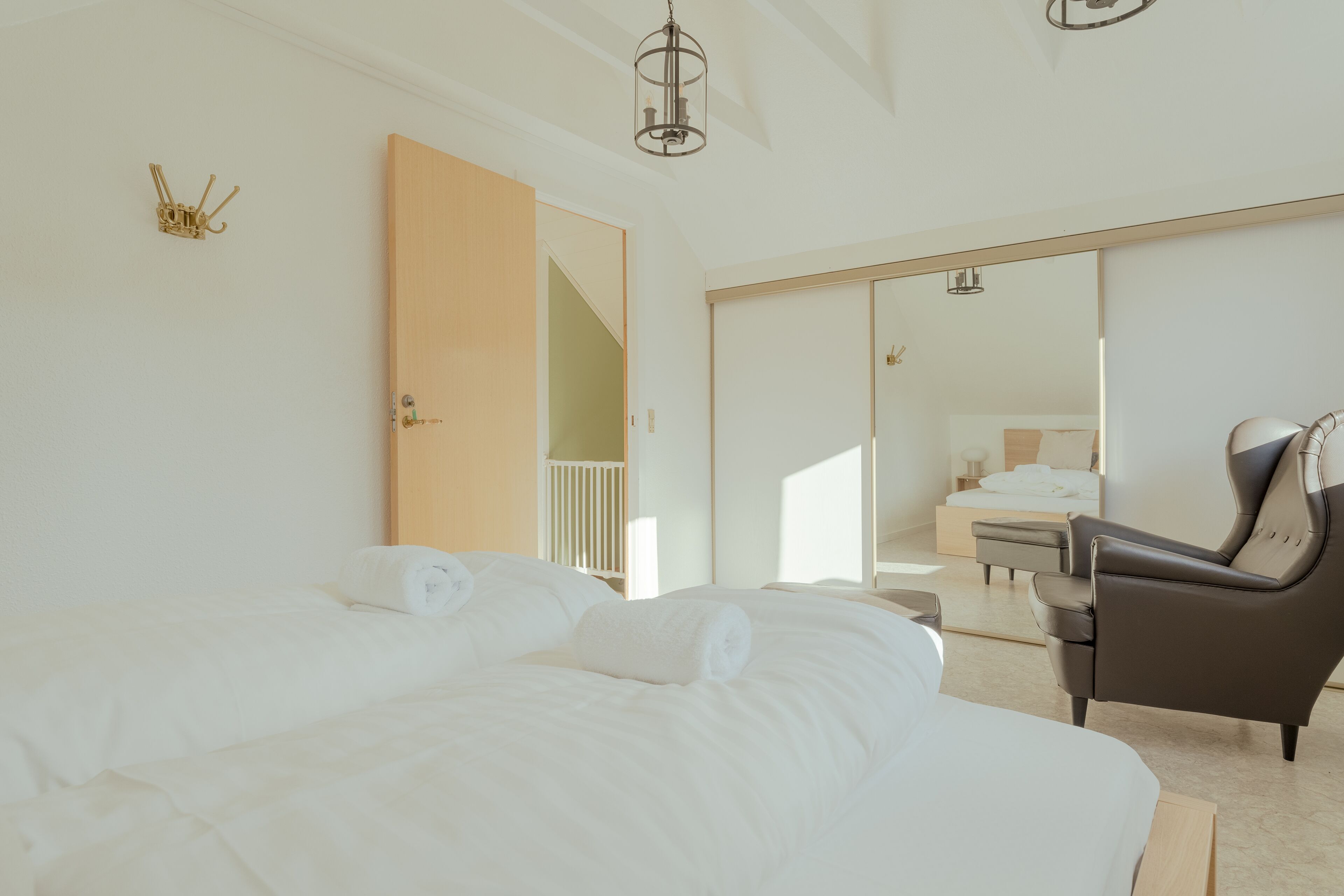 City Apartment | 5 bedrooms, hypo-allergenic bedding, individually decorated