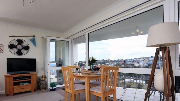 Unclassified image, 1 of 25, button - Dual View - 1 Linden Court (Brixham)