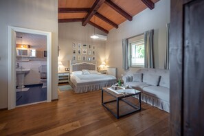Habitación superior | Sistema de insonorización, wifi gratis, ropa de cama