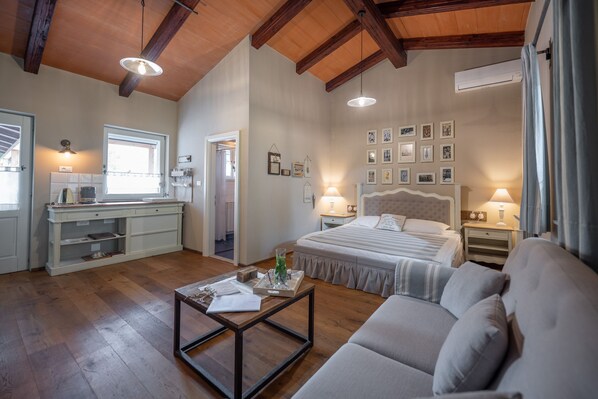 Habitación superior | Sistema de insonorización, wifi gratis, ropa de cama