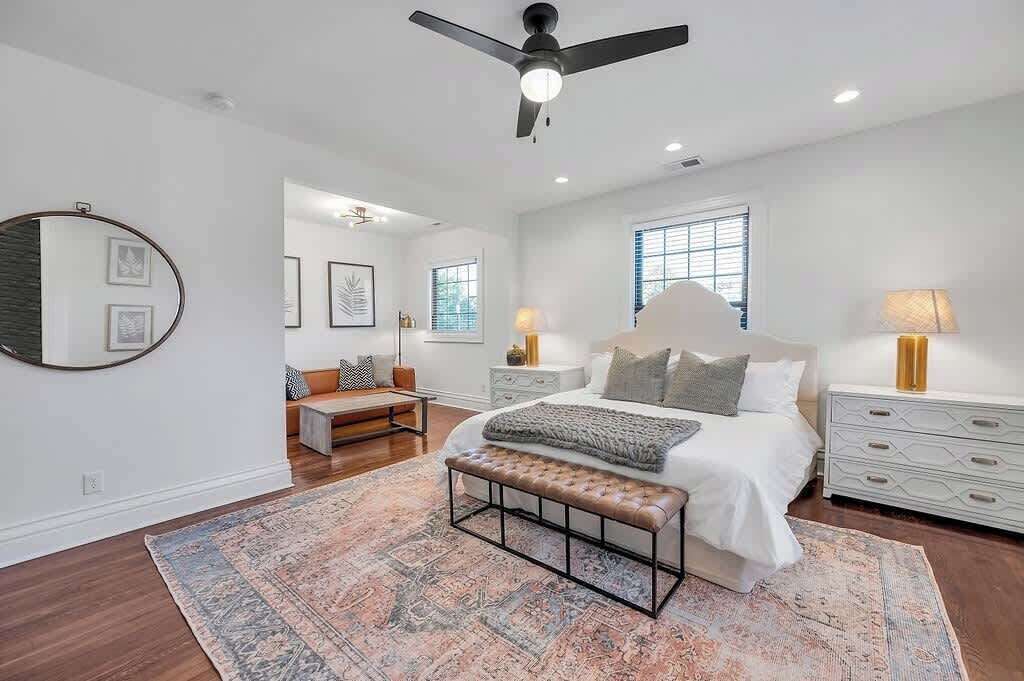 5 bedrooms, iron/ironing board, travel crib, WiFi