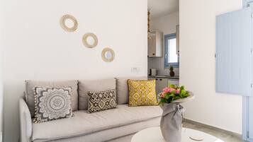 Sea View Suite with Private Hot Tub | 1 bedroom, Egyptian cotton sheets, premium bedding, down comforters